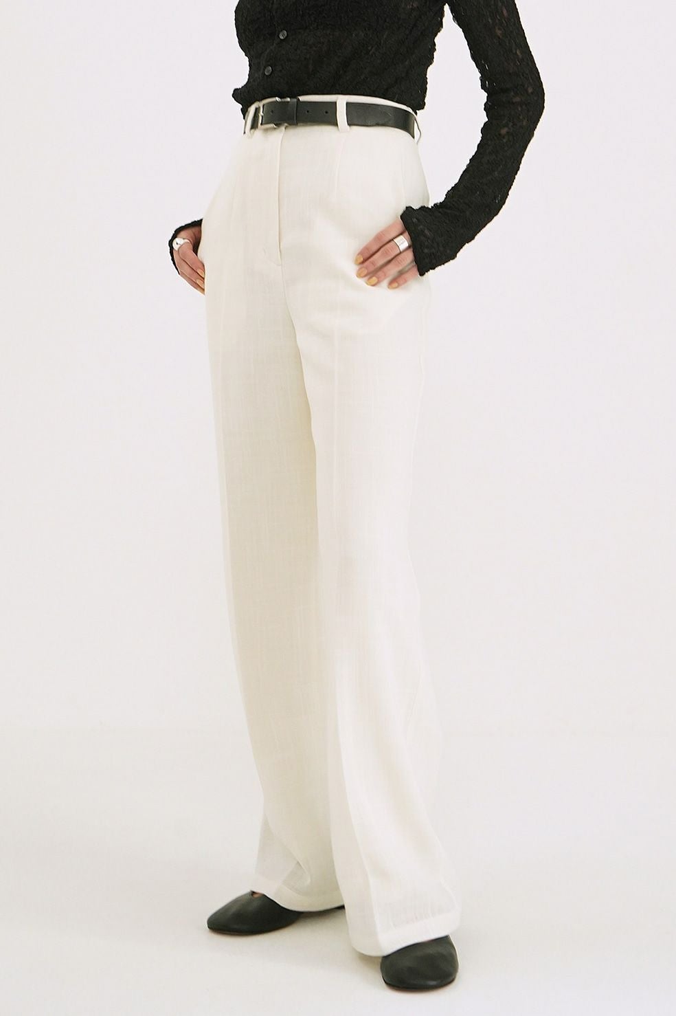 CENTER CLEASE STRAIGHT PANTS 18110-7222｜CLANE クラネ通販