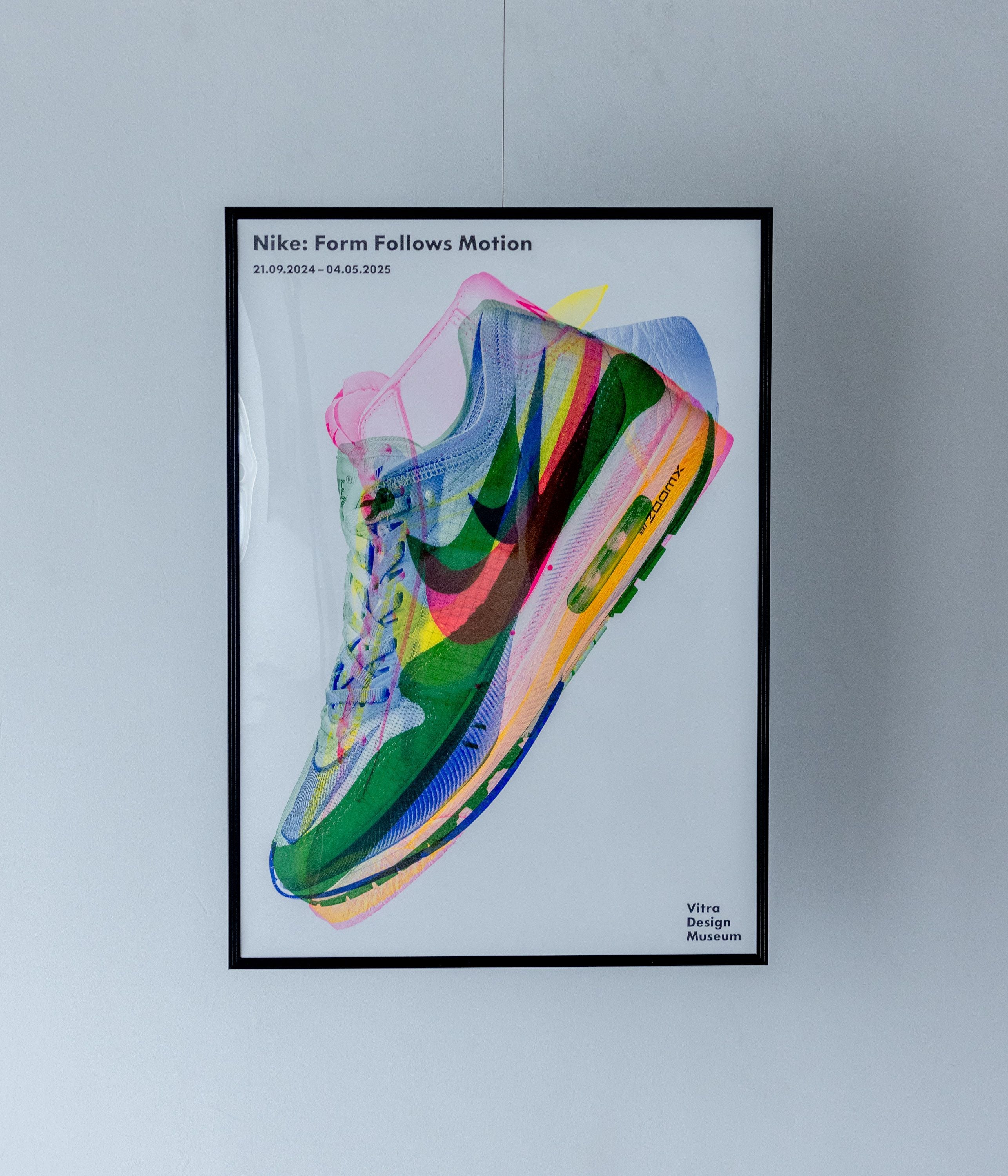 NIKEデザイン展』2024年ドイツ現代美術館制作ポスター｜アートポスター