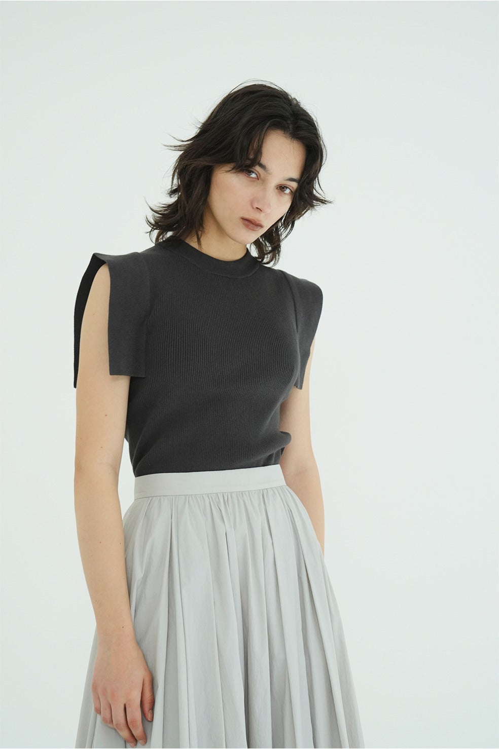 CLANE スクエアスリーブニットベスト SQUARE SLEEVE KNIT TOPS 10106